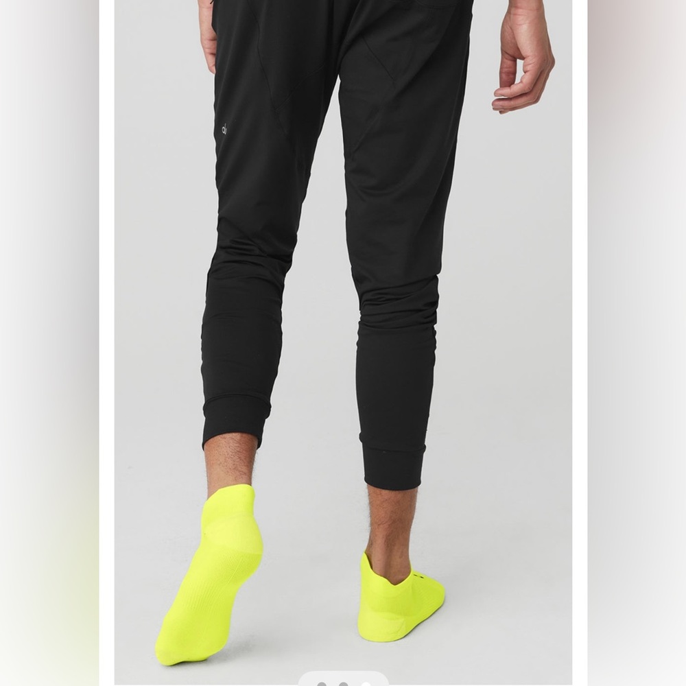 Alo Men’s performance tab sock - Picture 3 of 7